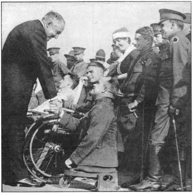 PRESIDENT HARDING GREETING THE WOUNDED